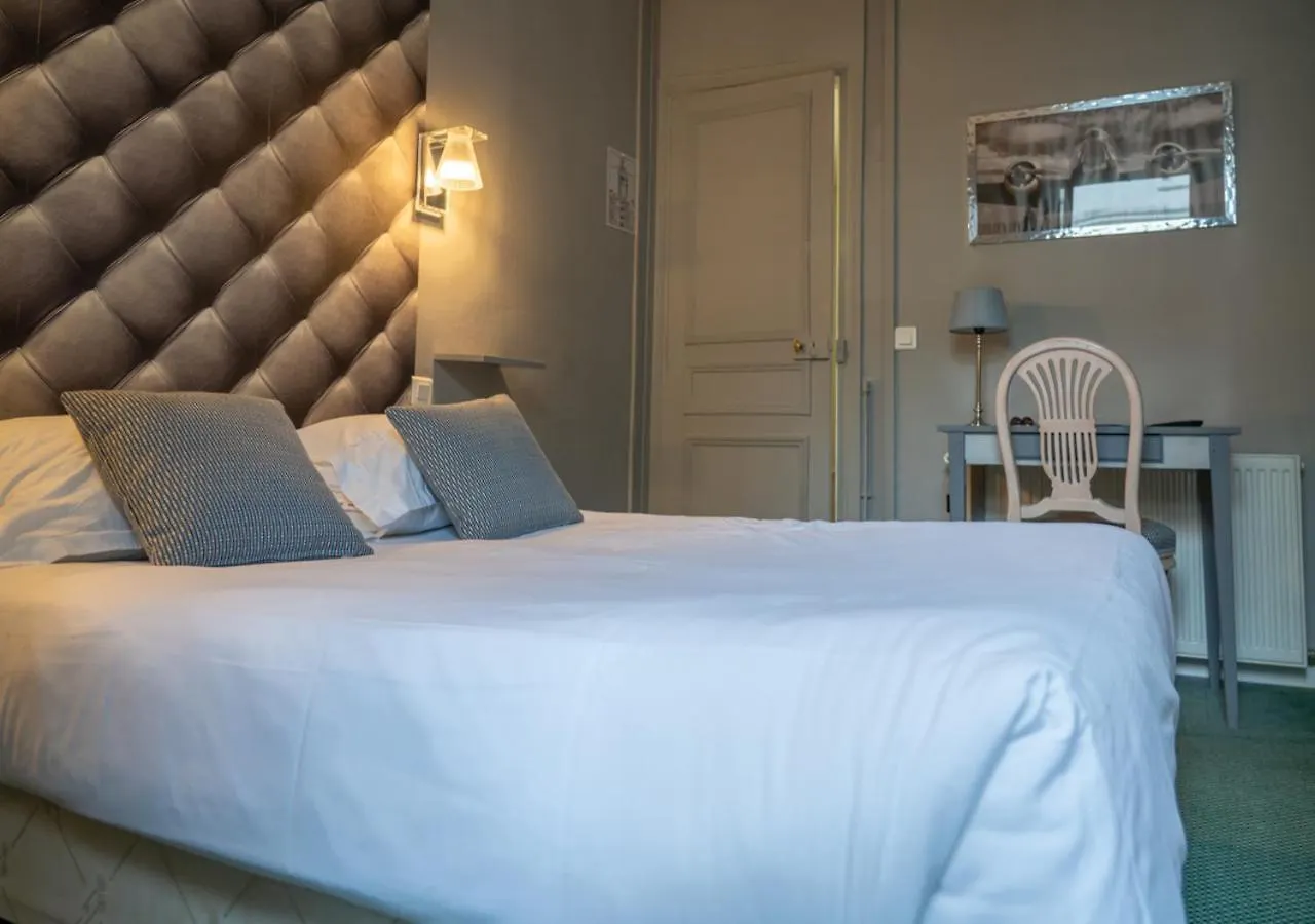 Nouvel Hotel Paris 3*,